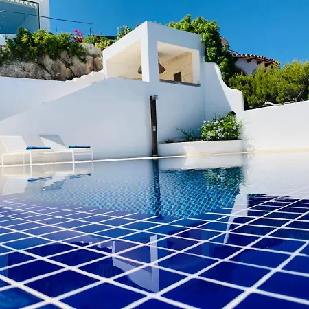 La Vie Est Belle Villa Javea