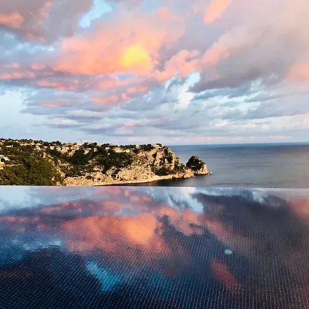 La Vie Est Belle Villa Javea