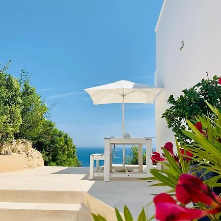 La Vie Est Belle Javea