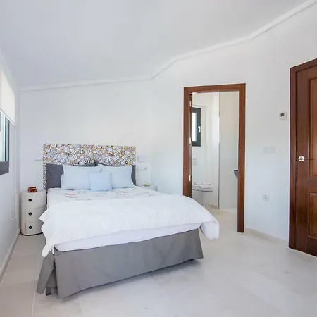 La Vie Est Belle Villa Javea